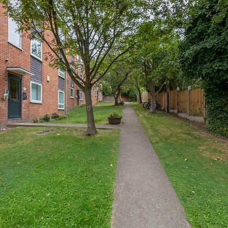 Hanifa Place Leeds  Bagian luar foto