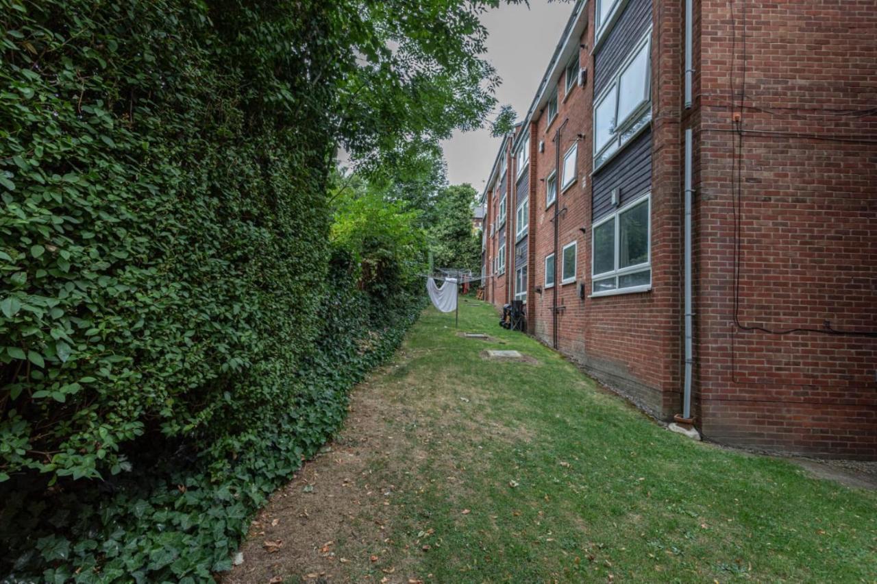 Hanifa Place Leeds  Bagian luar foto