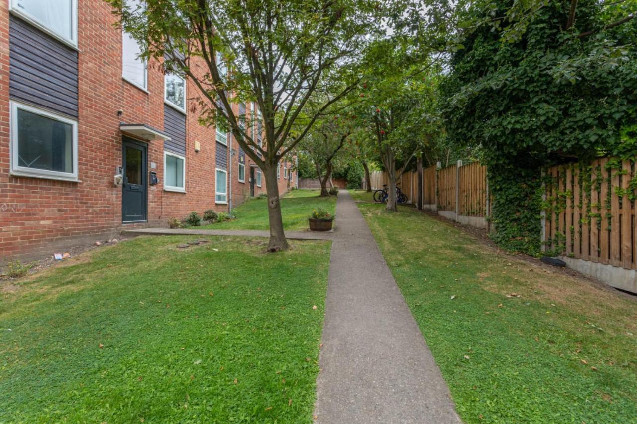 Hanifa Place Leeds  Bagian luar foto